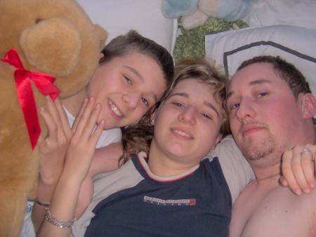 Moi et mes 2 hommes (+ l'incruste du nounours!!)